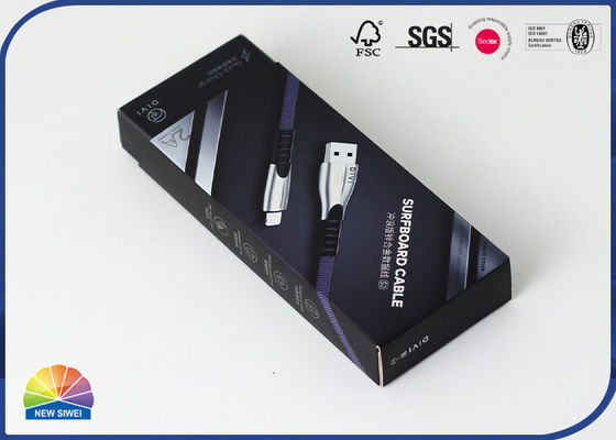 Plegamiento de grabación en relieve del cable del USB que resbala la caja de papel que sella la capa ULTRAVIOLETA